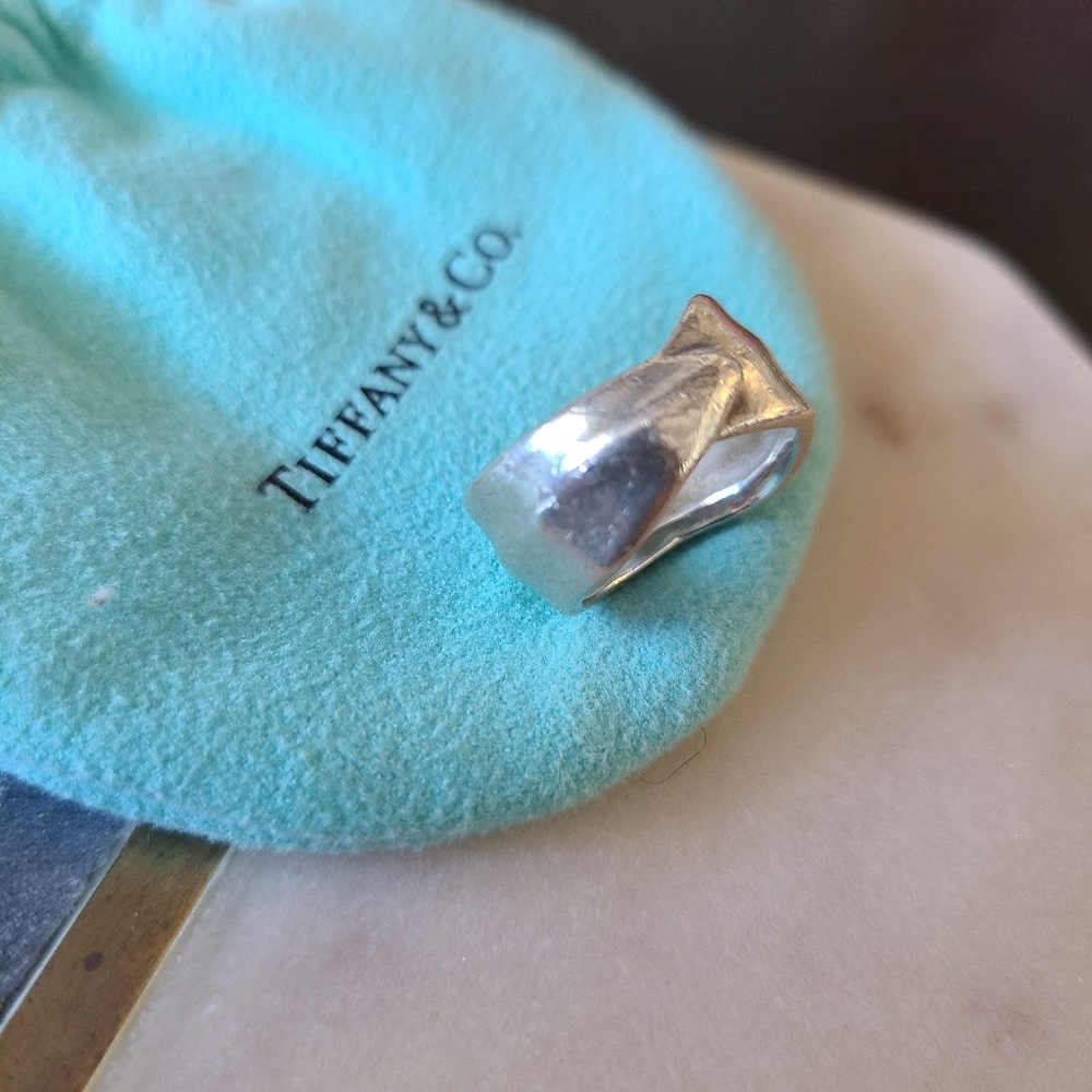 Tiffany & Co. Paloma Picasso Nature Leaf ring